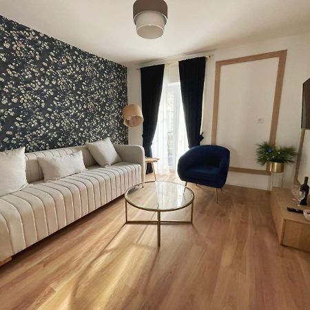 Lungomare Apartments Petrovac 外观 照片