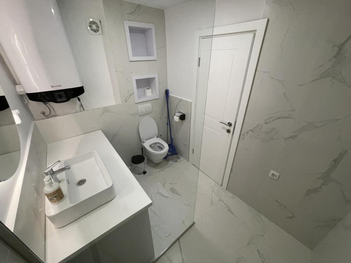 Lungomare Apartments Petrovac 外观 照片