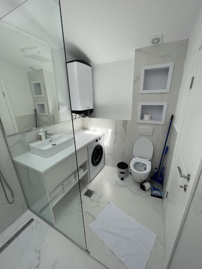 Lungomare Apartments Petrovac 外观 照片