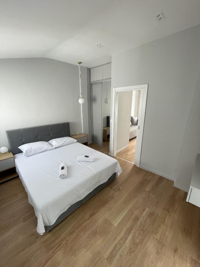 Lungomare Apartments Petrovac 外观 照片