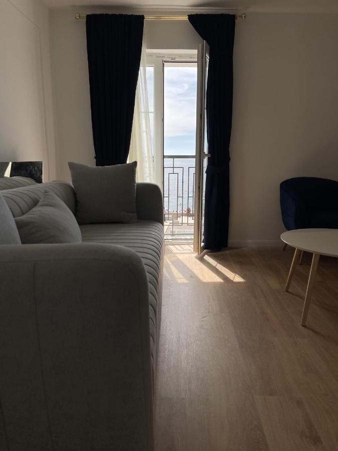 Lungomare Apartments Petrovac 外观 照片