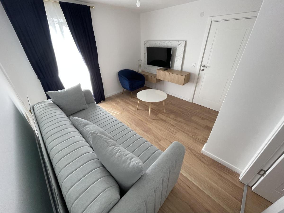 Lungomare Apartments Petrovac 外观 照片