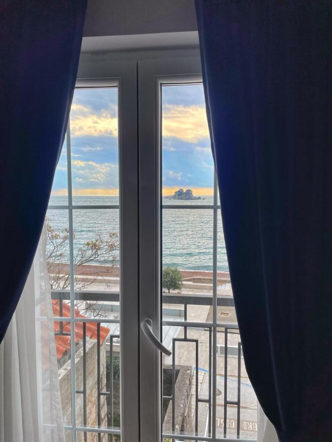 Lungomare Apartments Petrovac 外观 照片
